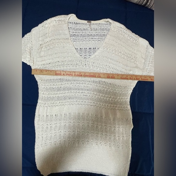 Free People Women's Size Small Songbird Ivory Oversized Nubby V-neck Sweater - Picture 4 of 11